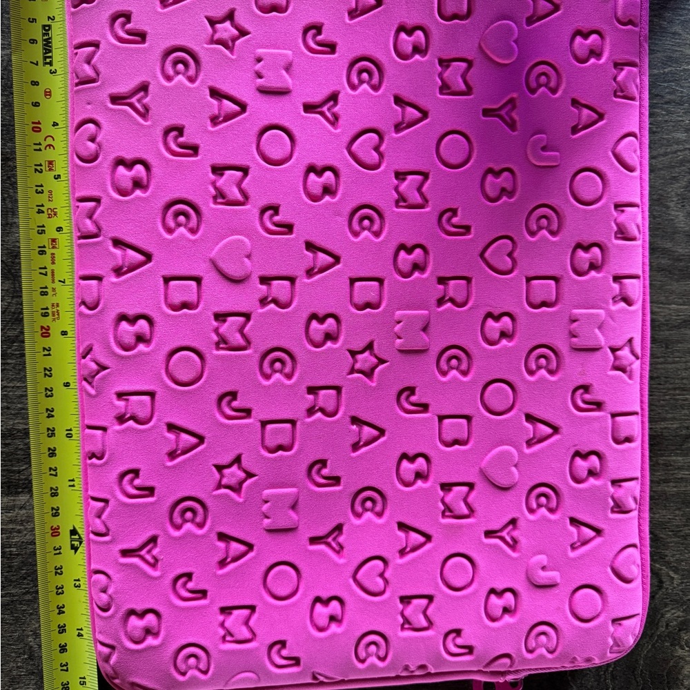 Marc Jacobs Pink Embossed Clutch - Picture 3 of 4